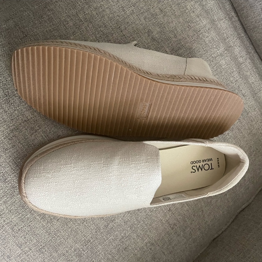 Toms shoes